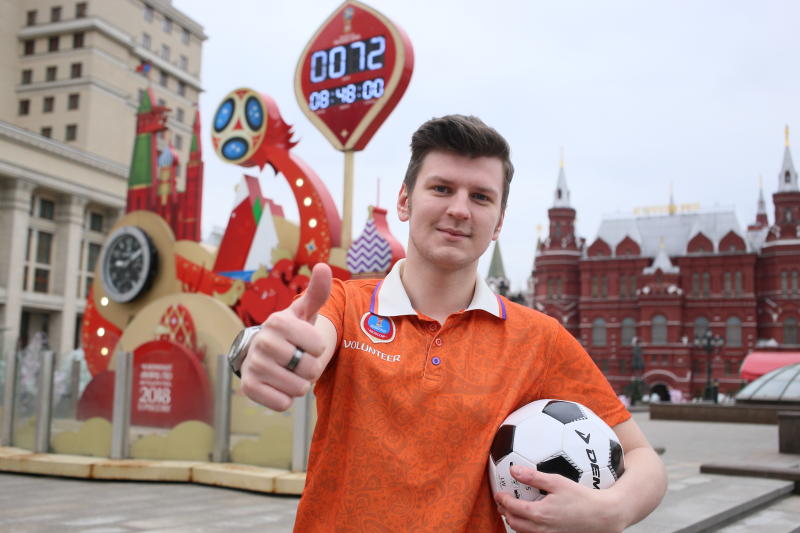 Москвичи смогут сфотографироваться с кубком Чемпионата мира по футболу в Парке Горького