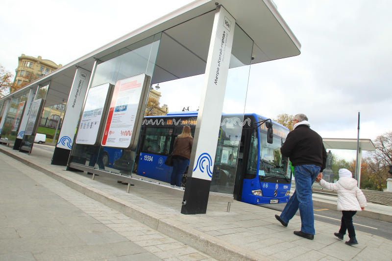 Остановки общественного транспорта привели в порядок в Рязановском