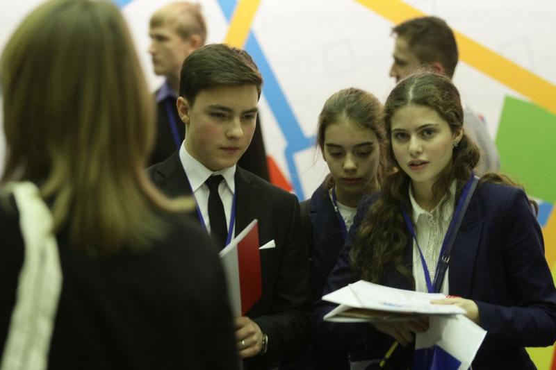 Молодые парламентарии Воскресенского организуют программу Дня молодежи. Фото: архив