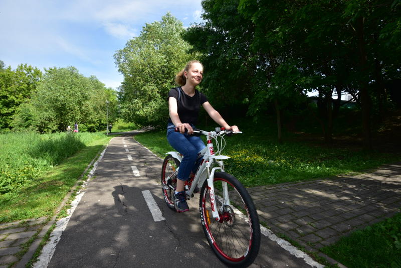 Новые велодорожки проложат в парках Москвы