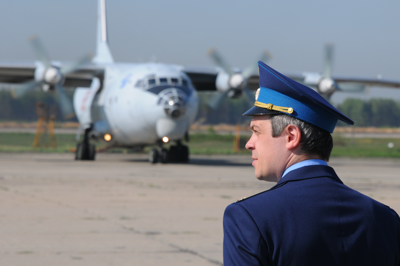 Облака в День России разгонят десять самолетов  