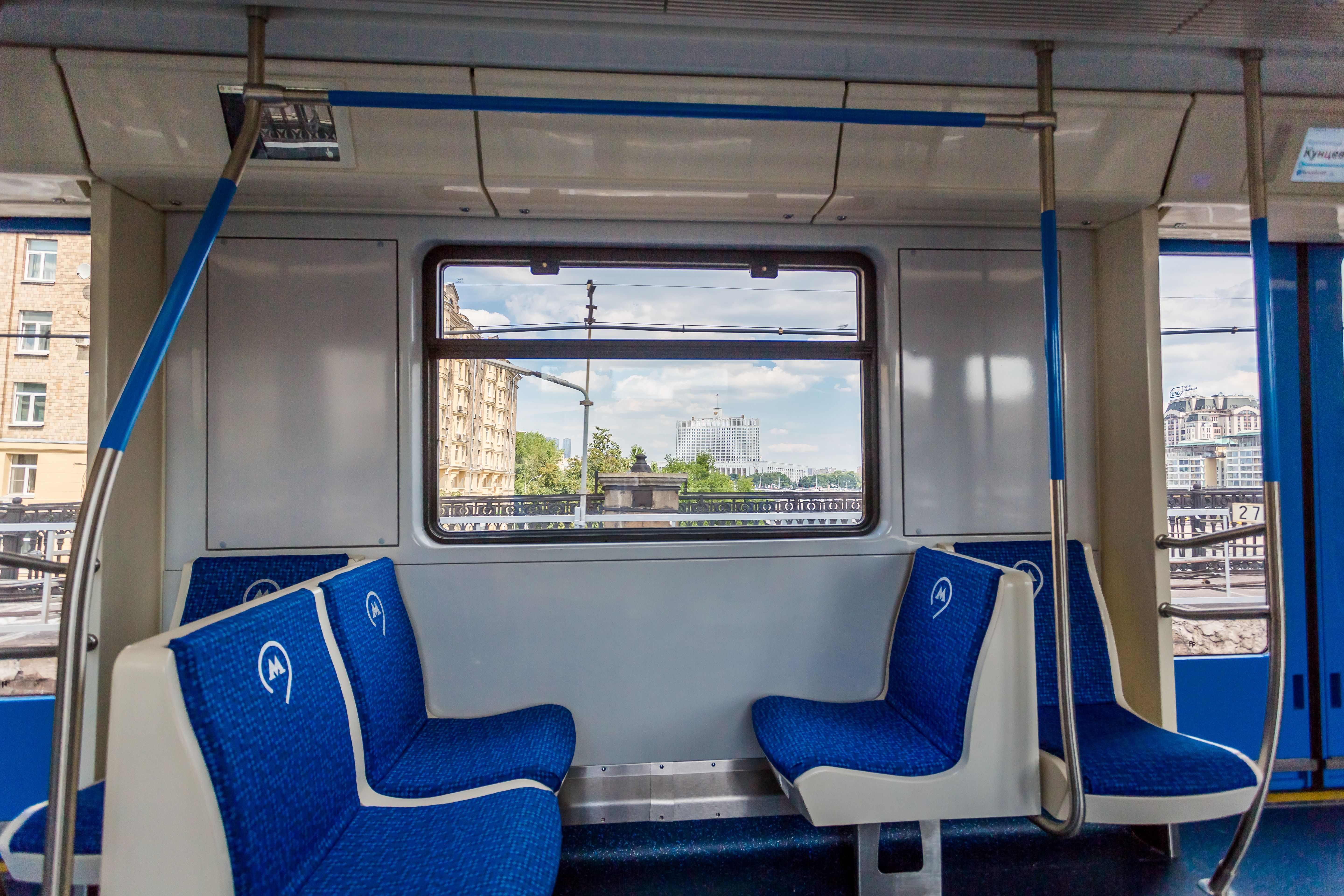 Расстановка кресел обеспечивает оконный обзор максимальному числу людей. Фото: пресс-служба Московского метро