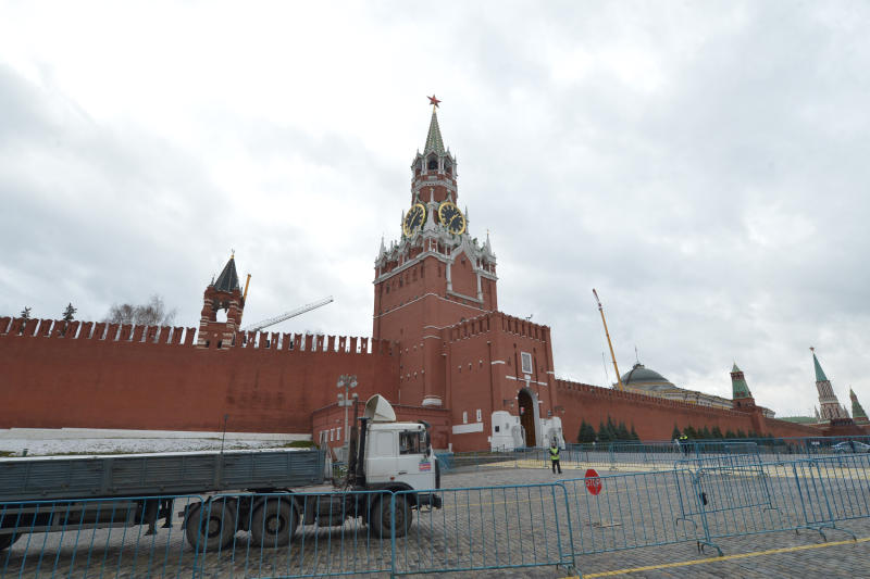 Церемонию развода караулов в Московском Кремле отменят