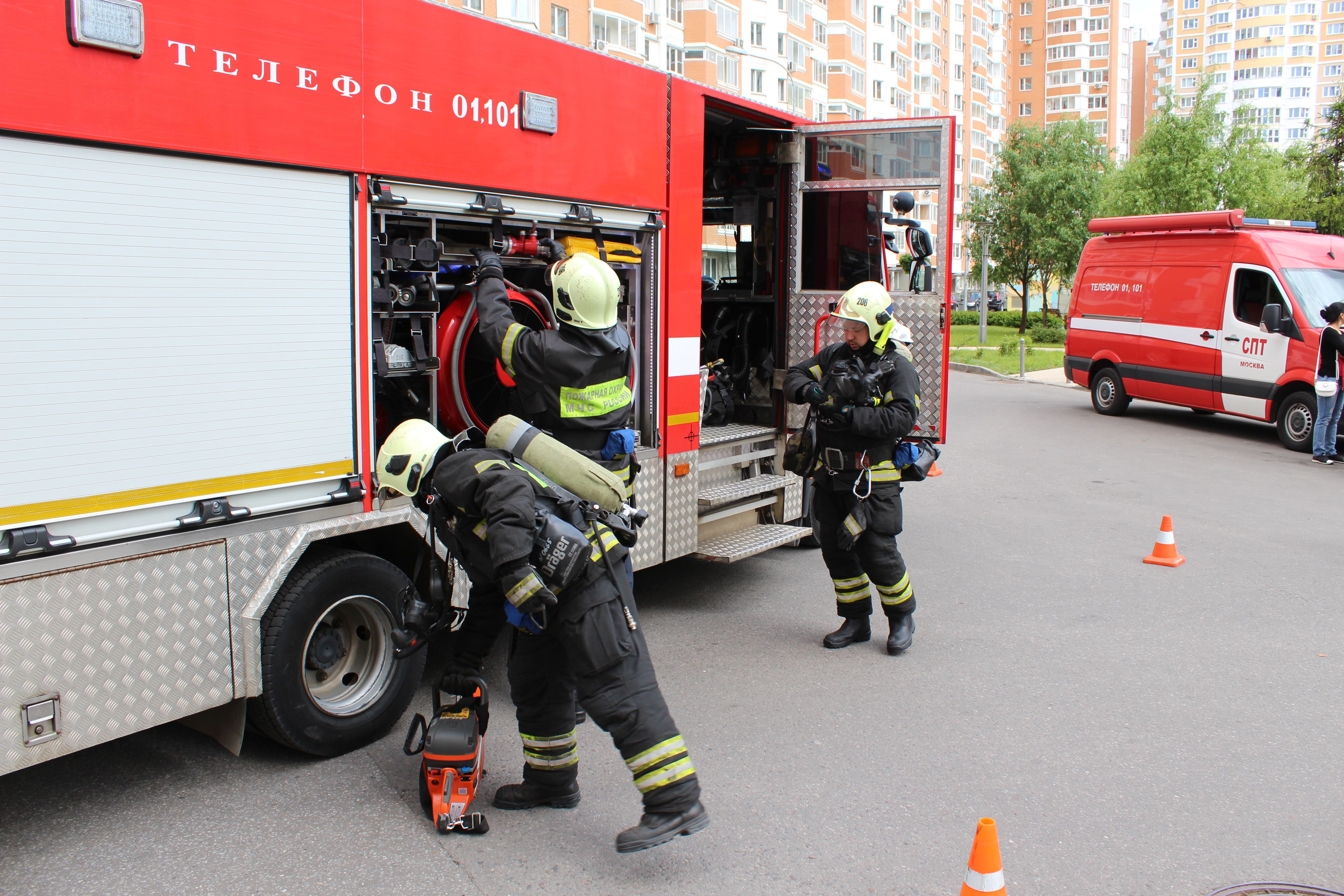 В Новой Москве прошли учения по тушению пожара в высотном здании