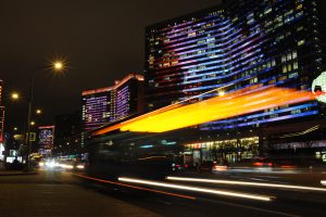 На медиафасады Нового Арбата выведут специальные видеоролики. Фото: Александр Кожохин