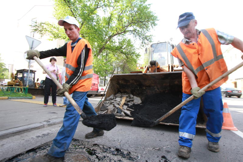 Специалисты построят новую дорогу в Кленовском