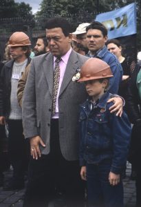 1998 год. Кобзон поддержал шахтеров, устроивших митинг у стен Белого дома. Фото: Юрий Абрамочкин/РИА Новости