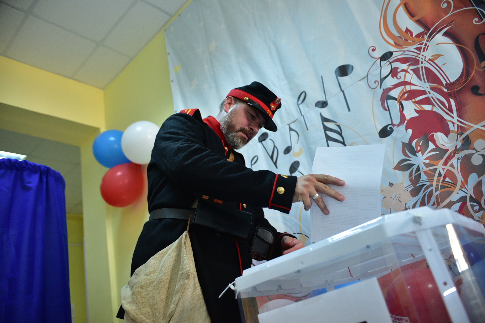 Глава Общественного штаба заявил об очередях на «дачных» избирательных участках
