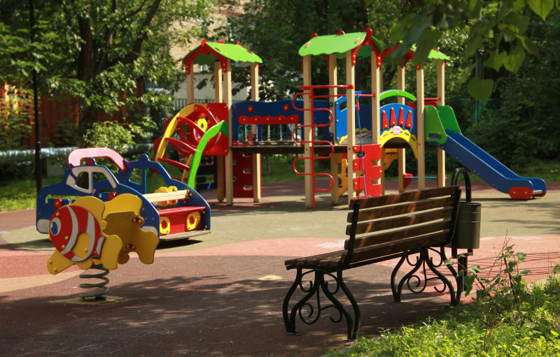 Строительство детской площадки завершили в Кокошкино