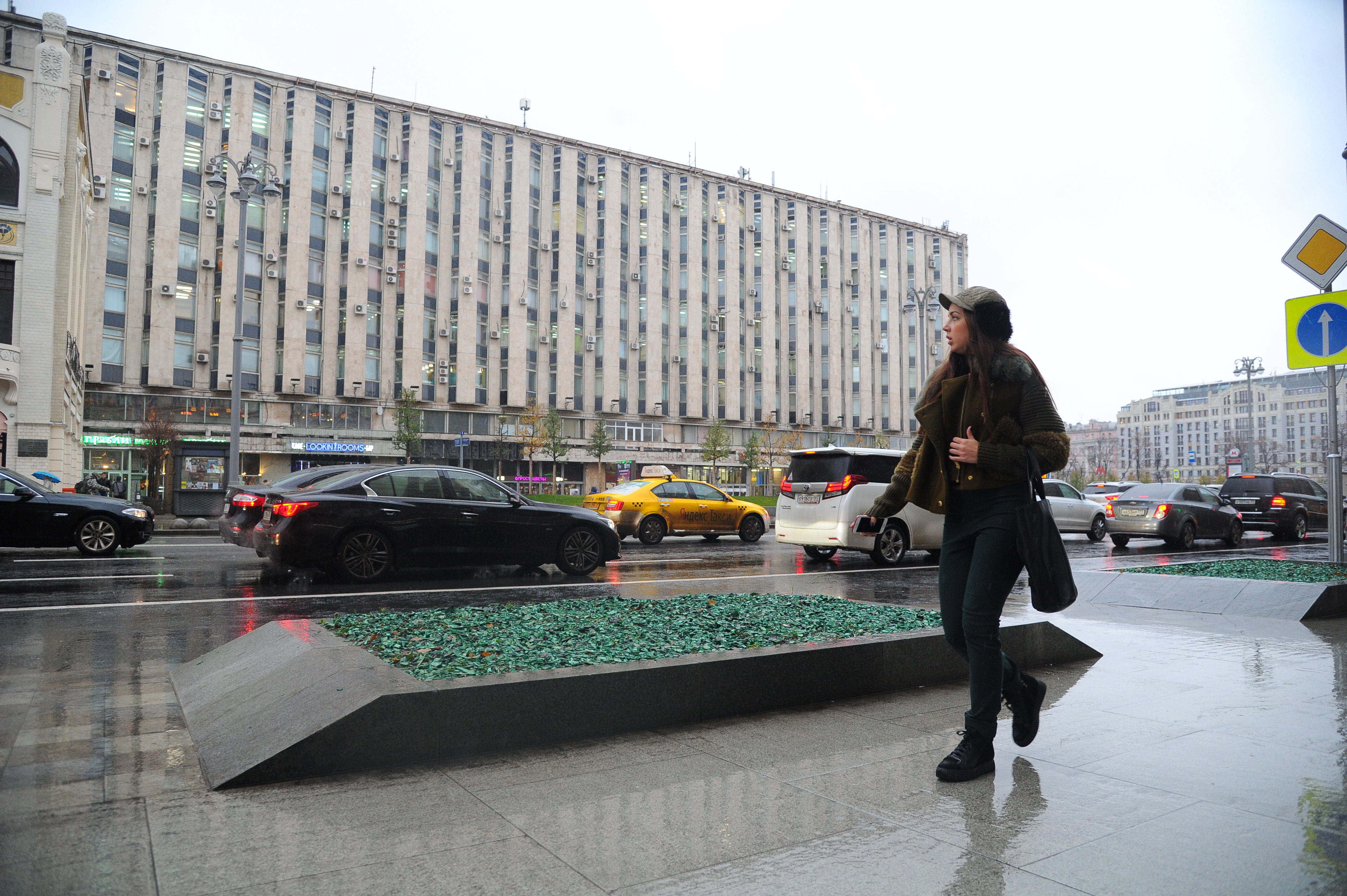 Почти половина месячной нормы дождя обрушилась на Москву за сутки