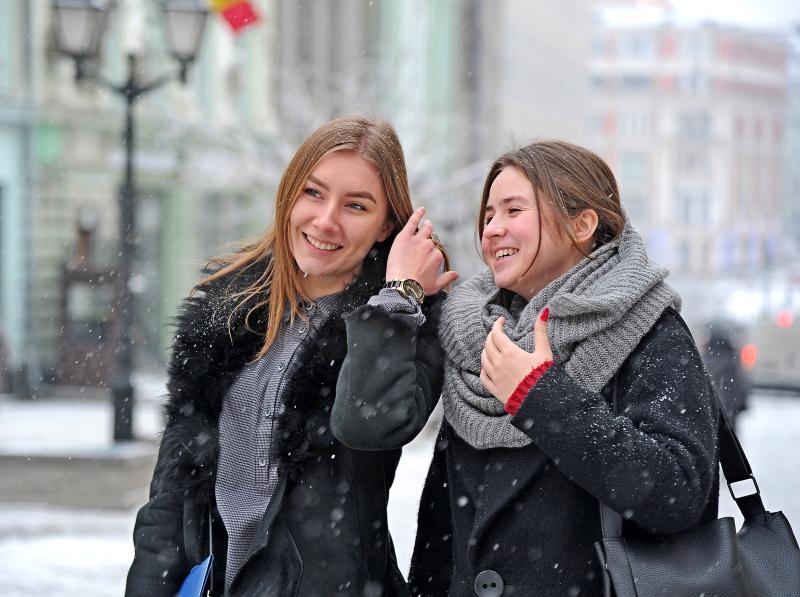 Гидрометцентр: снег пришел в Москву на несколько дней
