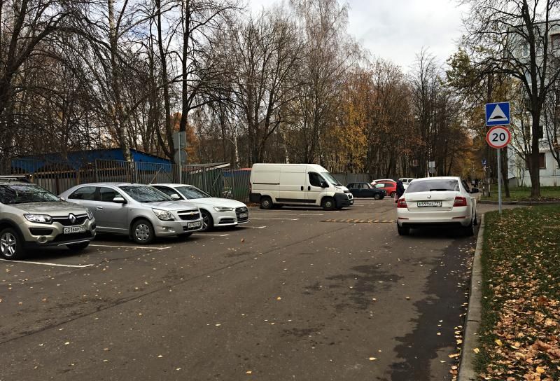 Парковку на 15 автомобилей обустроили в поселении Десеновское