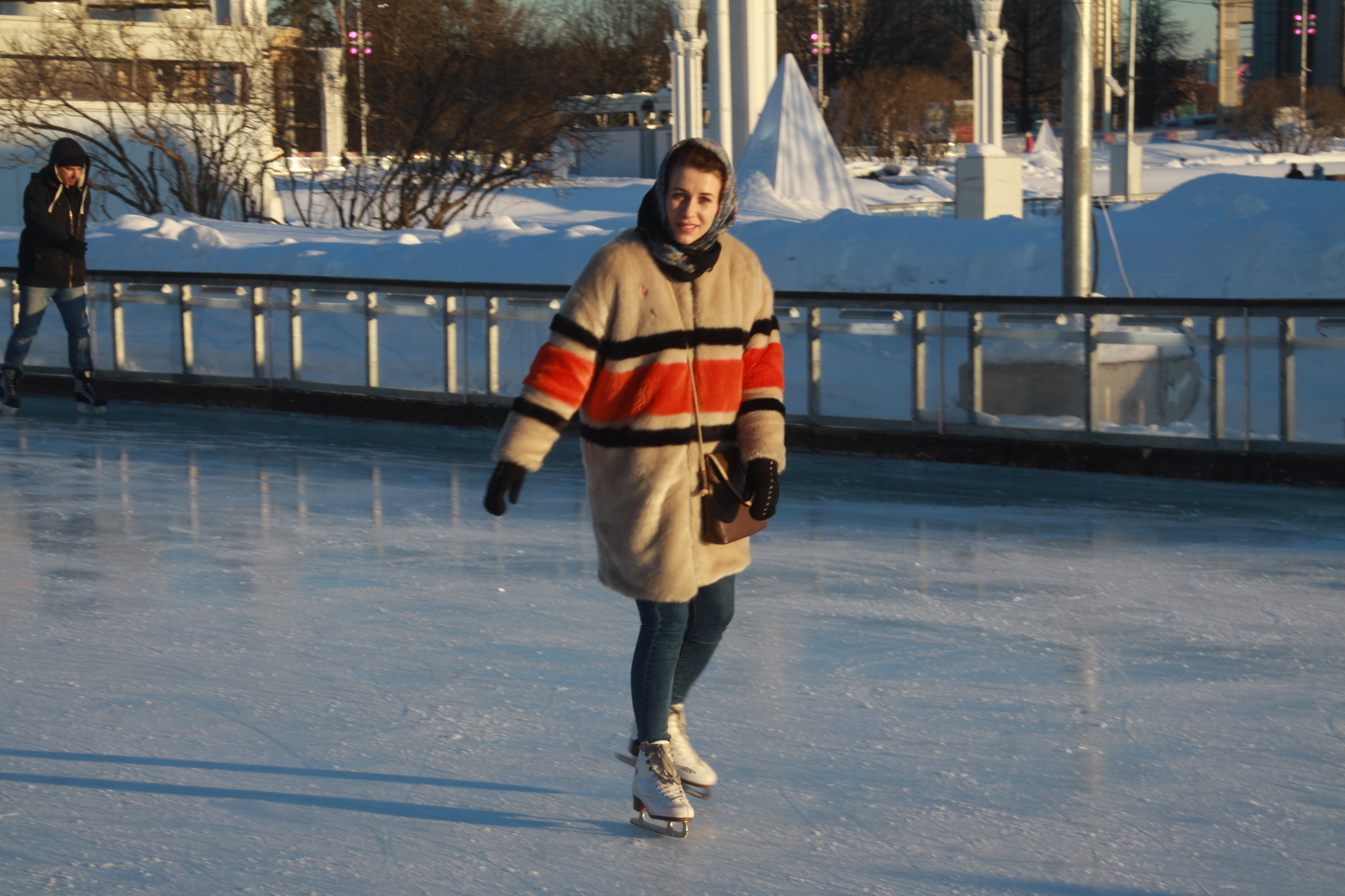 Более полуторы тысячи катков откроют в Москве зимой 