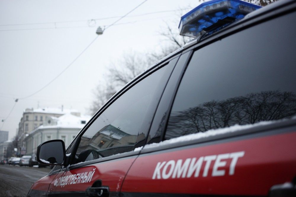 Следственный комитет начал проверку после обнаружения двух тел на парковке в Москве