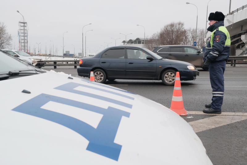 Спасатели извлекли водителя из «Жигулей» после аварии с участием трактора в Новой Москве