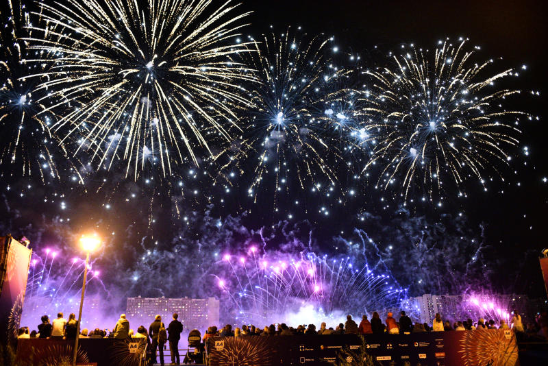 Москва запустит новогодние фейерверки с 30 площадок
