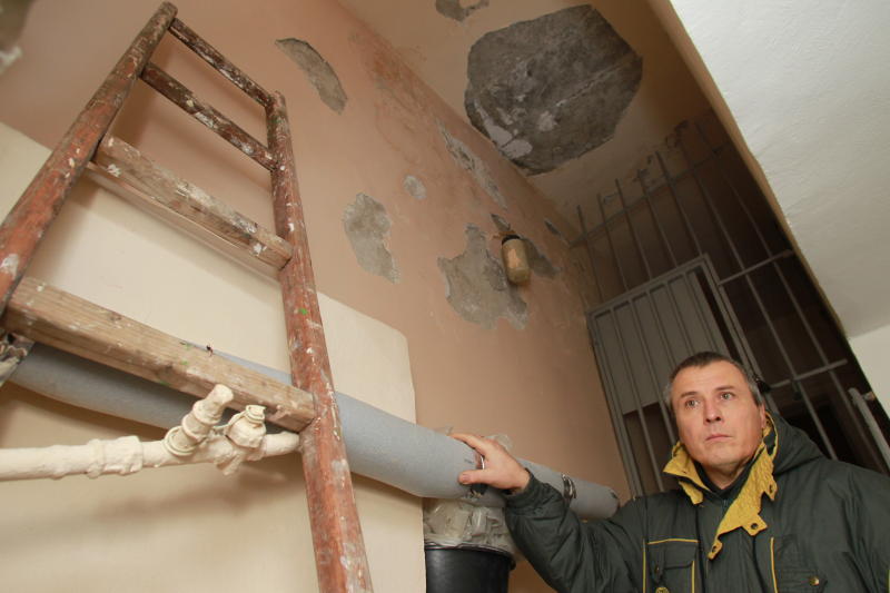 Чердаки и подвалы многоквартирных домов осмотрели в Новофедоровском