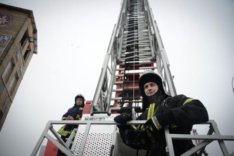 Пять пожарных депо планируется ввести в эксплуатацию в ТиНАО. Фото: Наталья Феоктистова