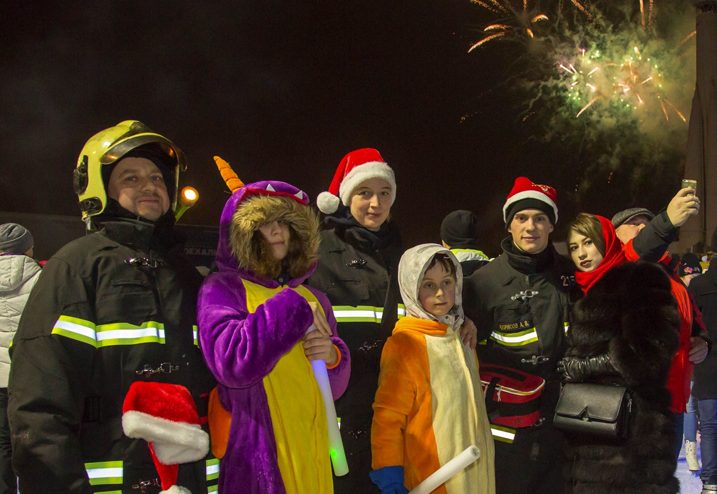 В новогодние праздники московские спасатели несут службу в усиленном режиме пожарной безопасности города Москвы