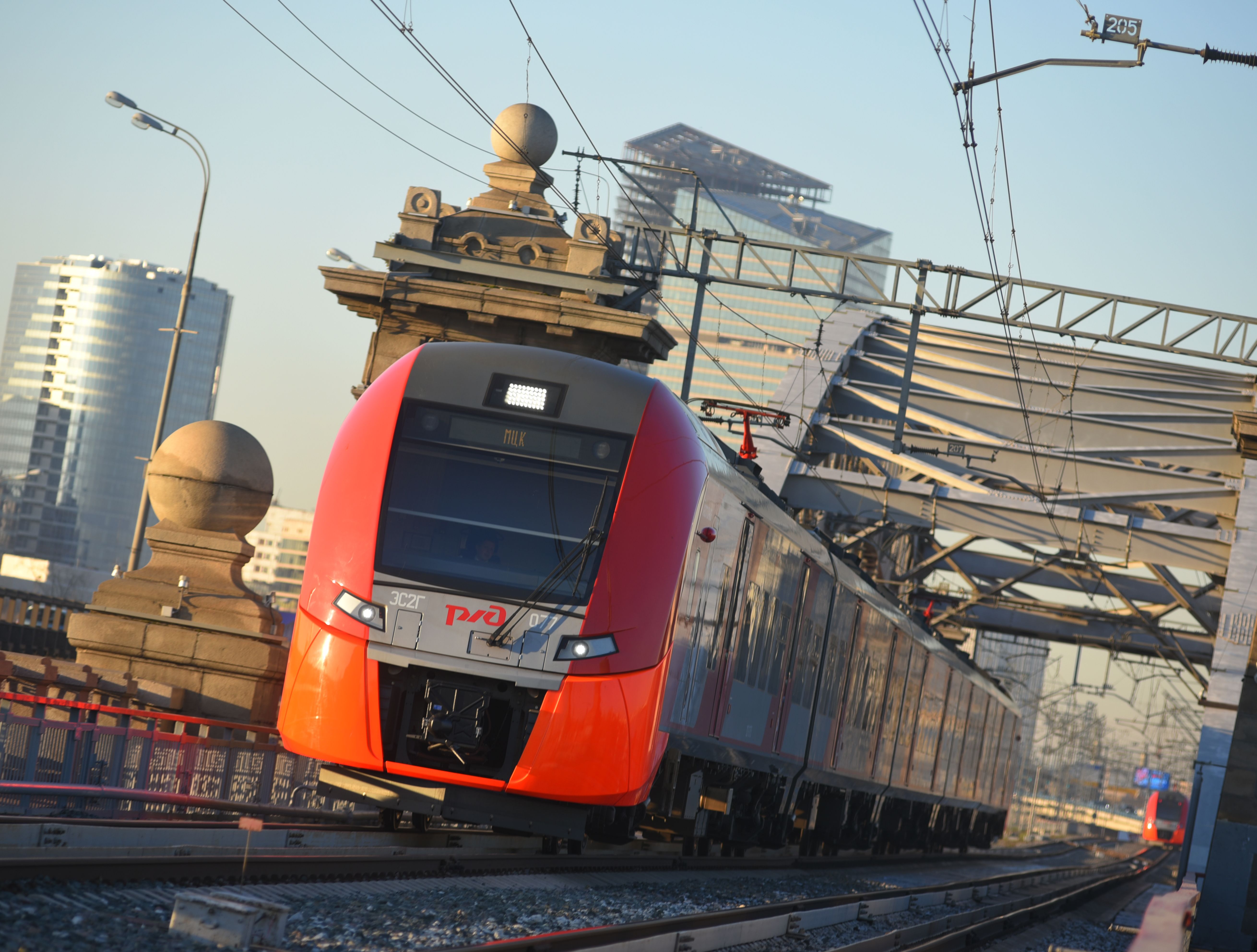 Запуск беспилотных поездов Московского центрального кольца назначили на 2021 год