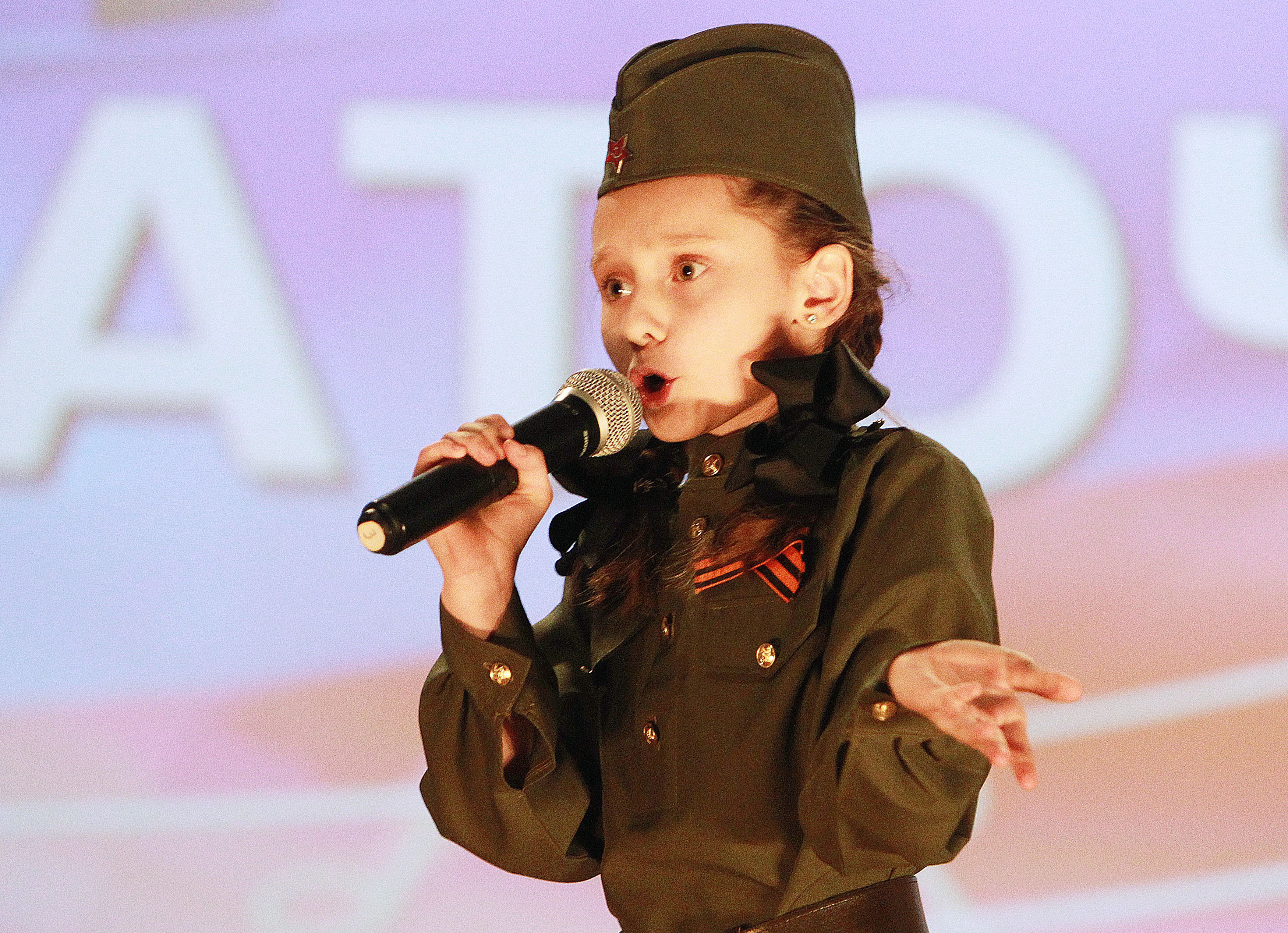 На патриотическом концерте выступили школьники. Фото: Наталия Нечаева, «Вечерняя Москва»