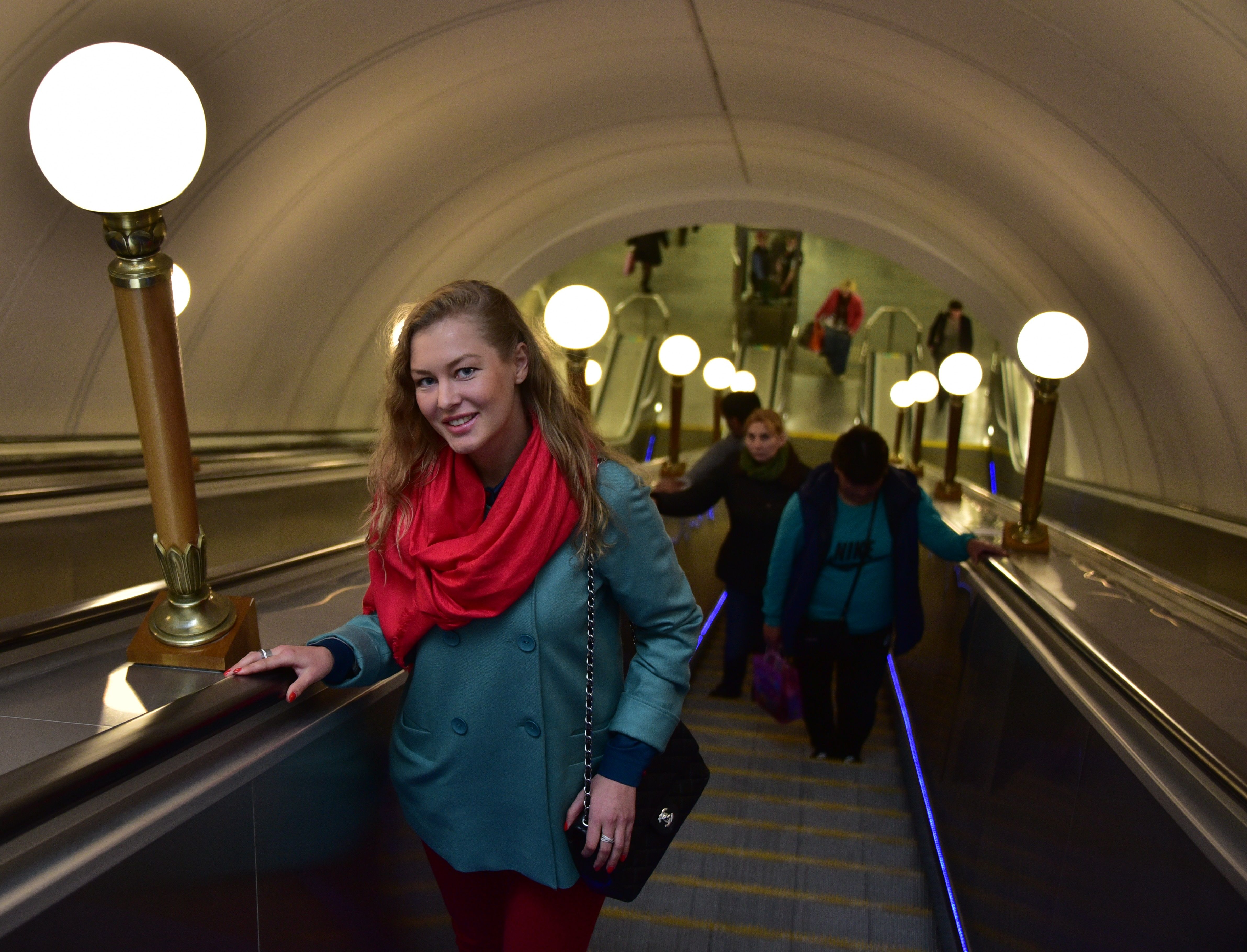 Московский метрополитен заменит эскалаторы на девяти станциях