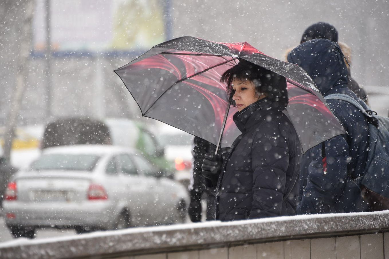 Мокрый снег и дождь ожидает москвичей в праздник весны