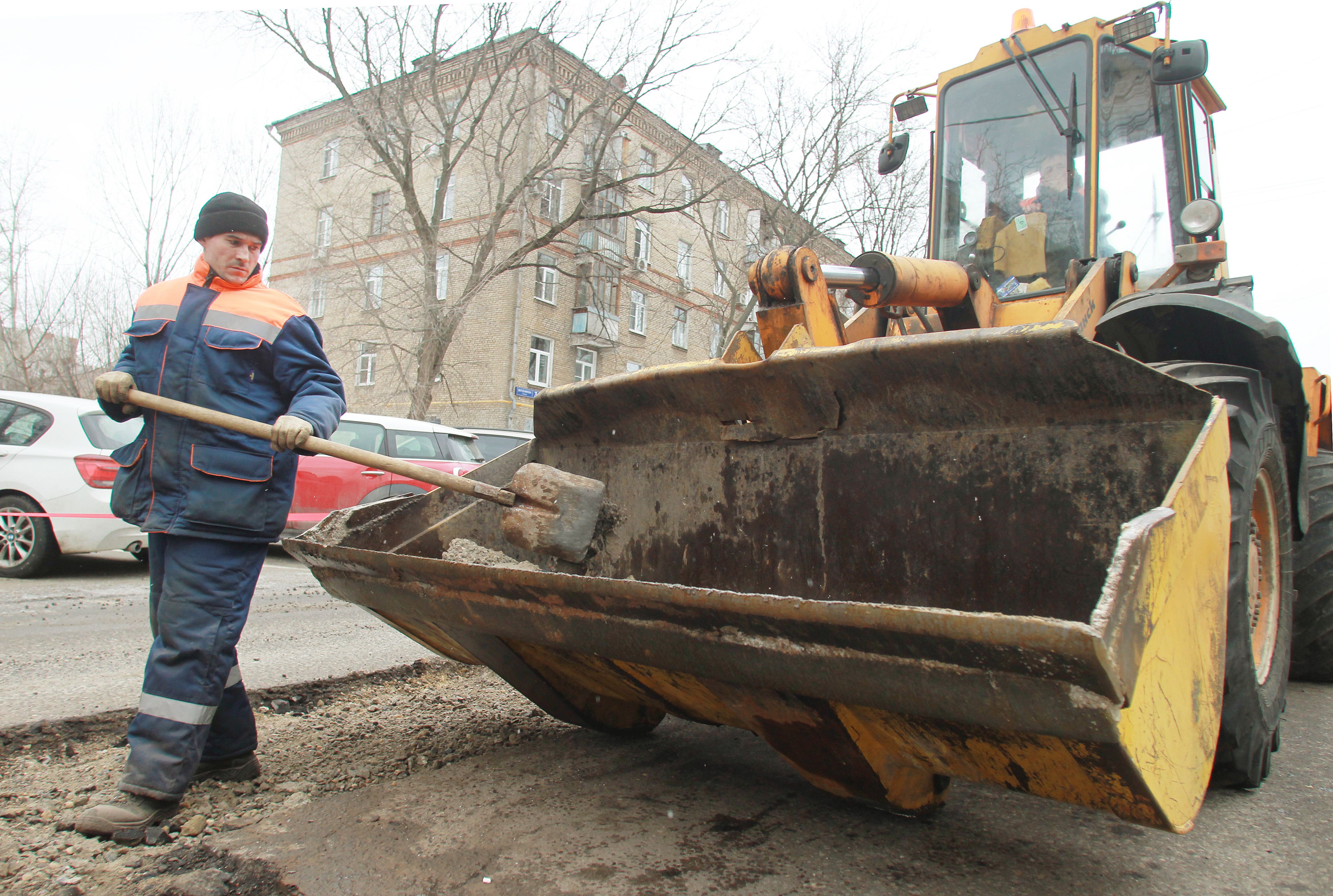 Улицы в Сосенском начали реконструировать специалисты. Фото: Наталия Нечаева, «Вечерняя Москва»