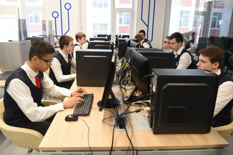 Школьников Москвы научат защищать личную информацию от хакерских атак