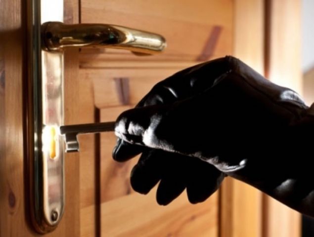 Сотрудники полиции УВД по ТиНАО советуют: Как защитить свое жилище от квартирных краж!