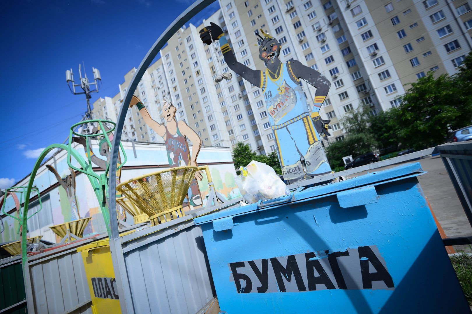 Контейнеры для мусора установят в деревнях Михайлово-Ярцевского. Фото: архив, «Вечерняя Москва»
