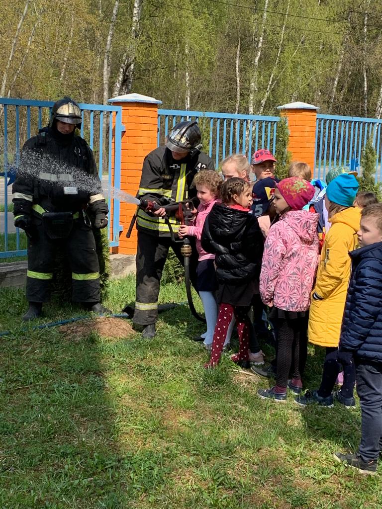 Экскурсия, приуроченная к юбилею пожарной охране России