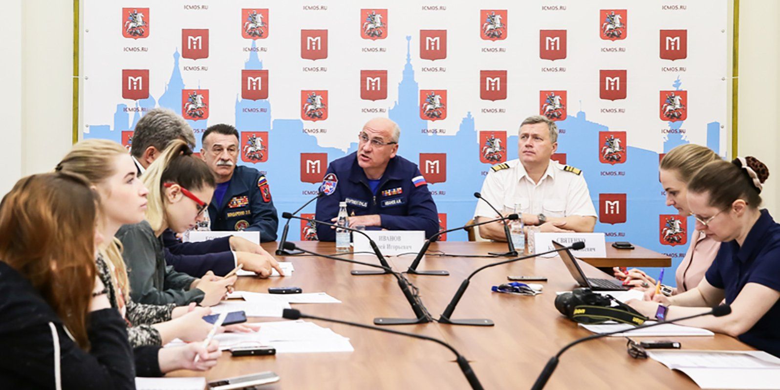 К 215-летию пожарной охраны в Москве провели пресс-конференцию