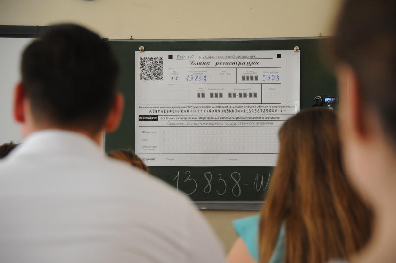 Московская школьница получила 100 баллов на ЕГЭ по китайскому. Фото: Александр Кожохин, «Вечерняя Москва»