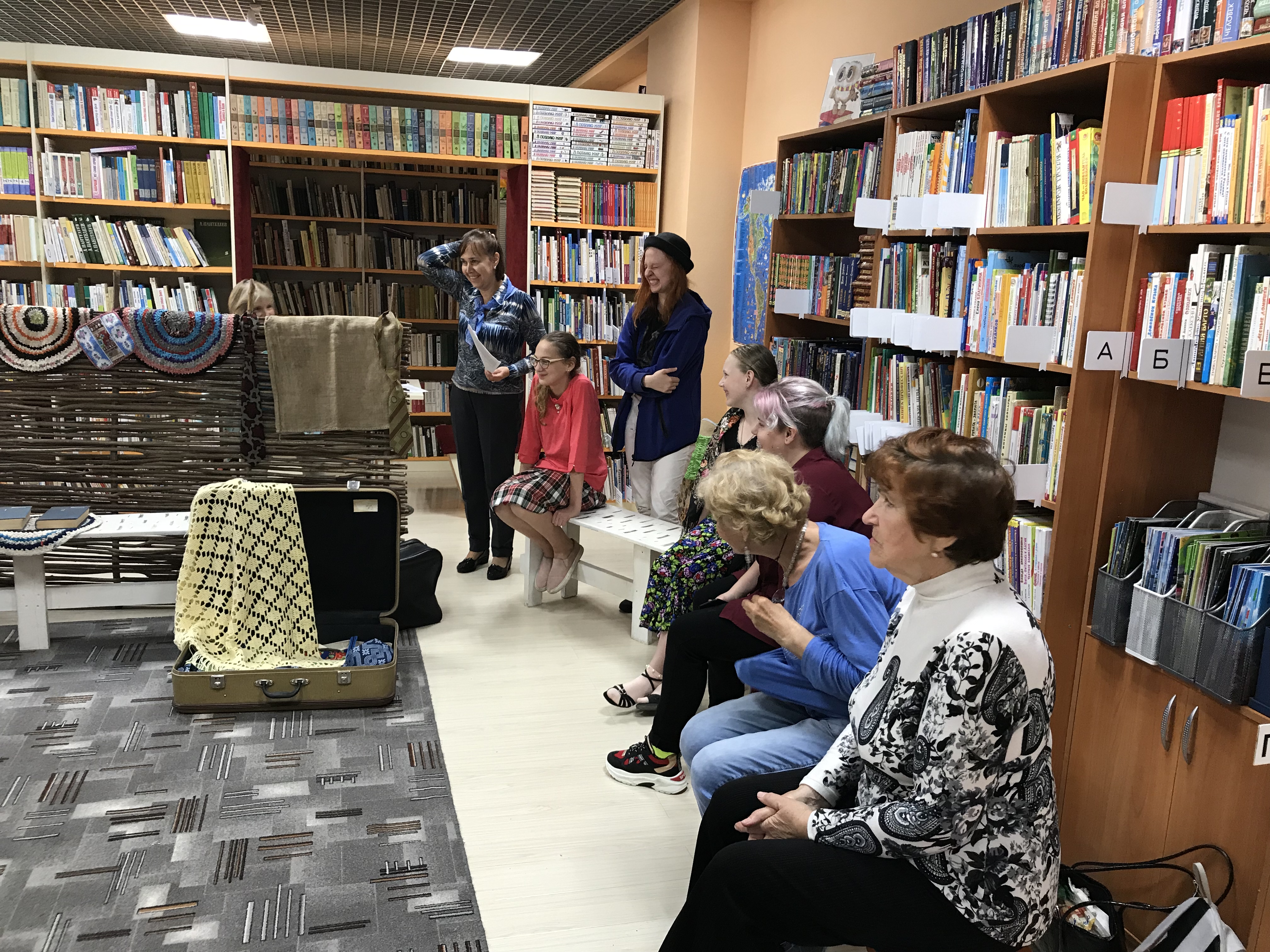 Книги писателя Василия Шукшина представили в библиотеке во Внуковском
