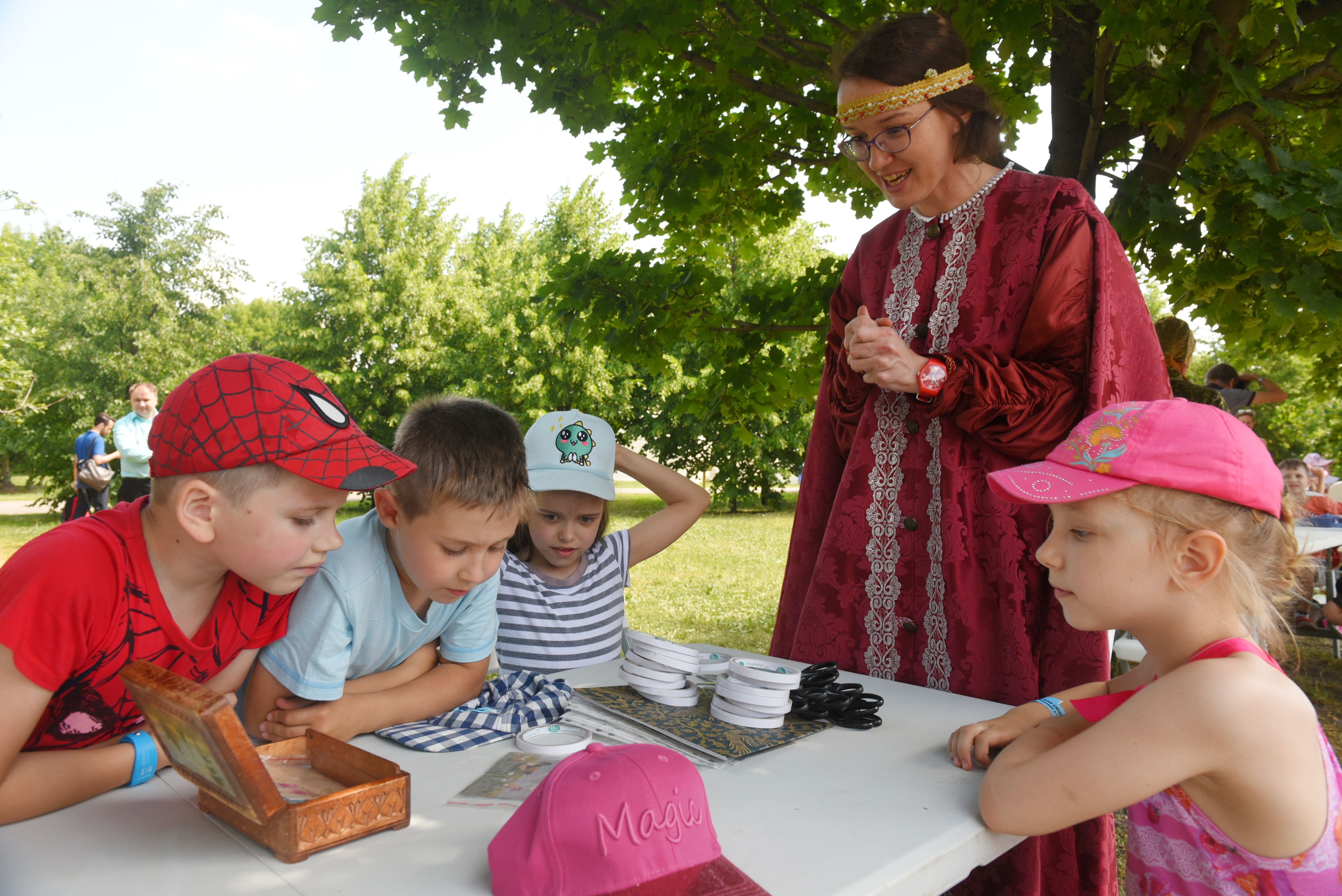 Парки Москвы подготовили бесплатные уроки предпринимательства для детей