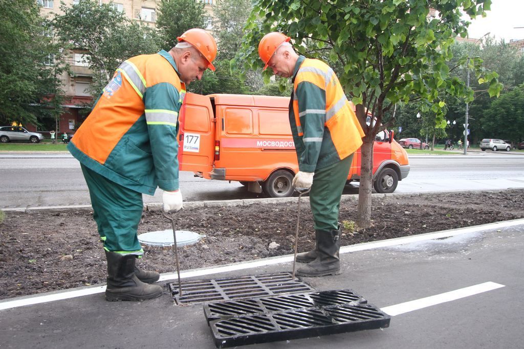 Специалисты осуществили замену сетей канализации. Фото: Антон Гердо, «Вечерняя Москва»