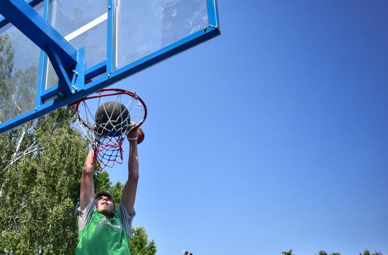 Жители Десеновского смогут сыграть в турнирах по стритболу и баскетболу