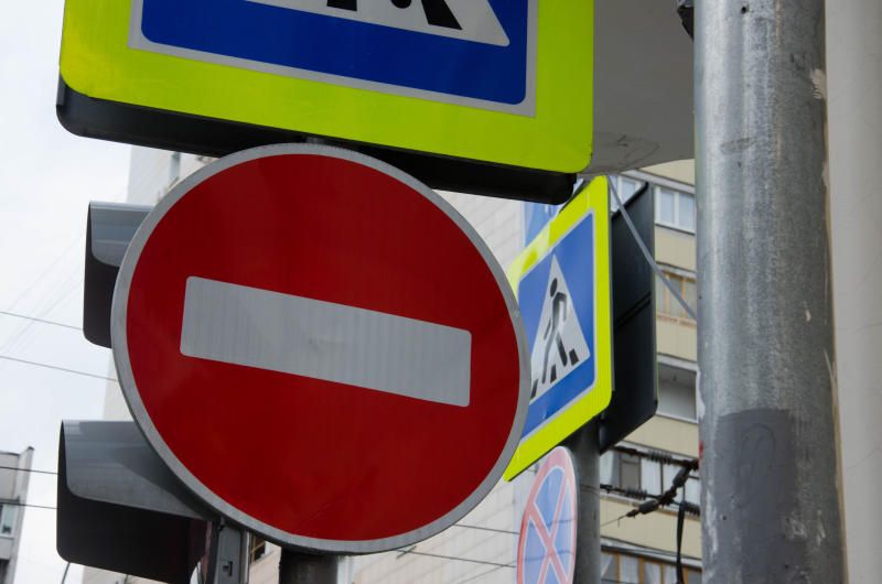 Светофоры и дорожные знаки в Москвы подготовят к осеннему сезону. Фото: архив