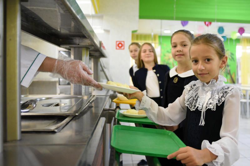 Обновленную школьную столовую открыли в Вороновском