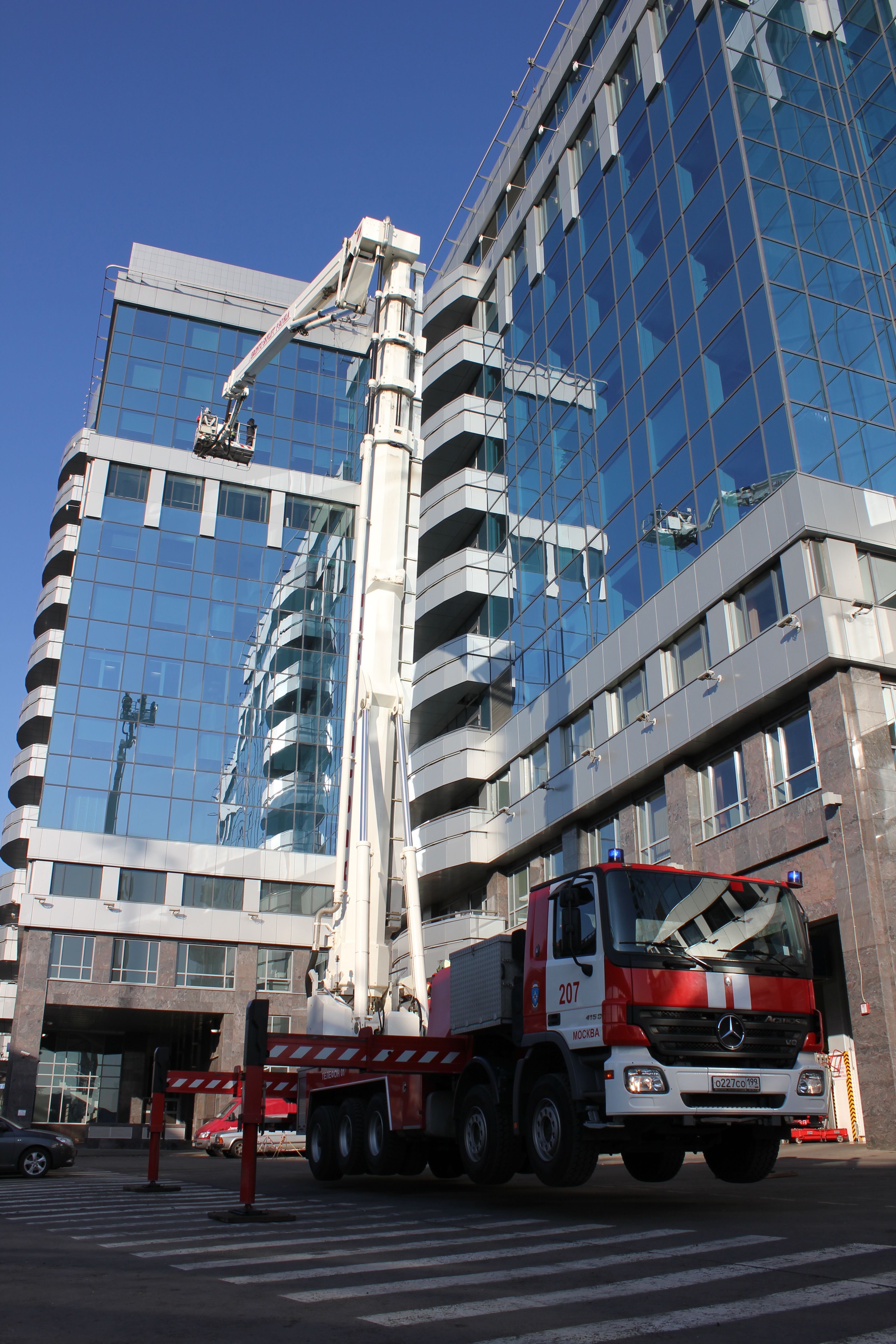 Одиннадцать лет «Пожарно-спасательный центр» обеспечивает безопасность столицы