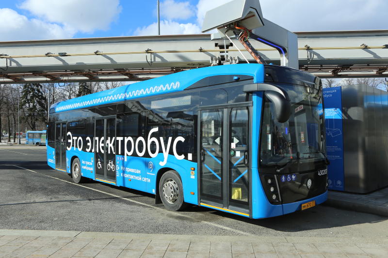 Ежедневно электробусами в Москве пользуется более 100 тысяч человек