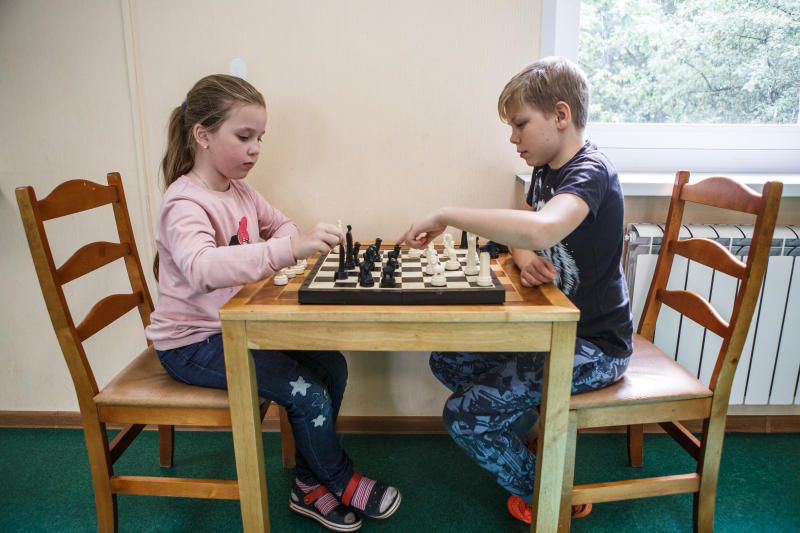 Соревнования по шашкам и шахматам пройдут в школе №2057