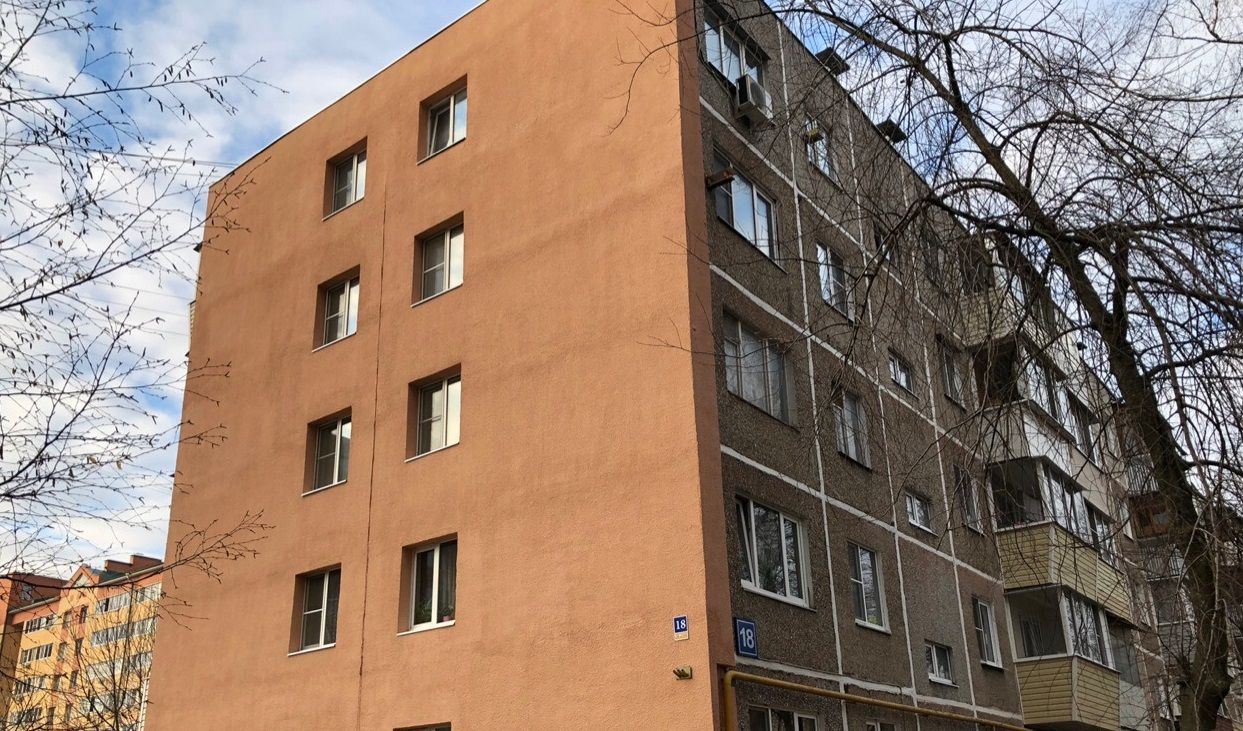 Подъезды домов отремонтировали в Рязановском