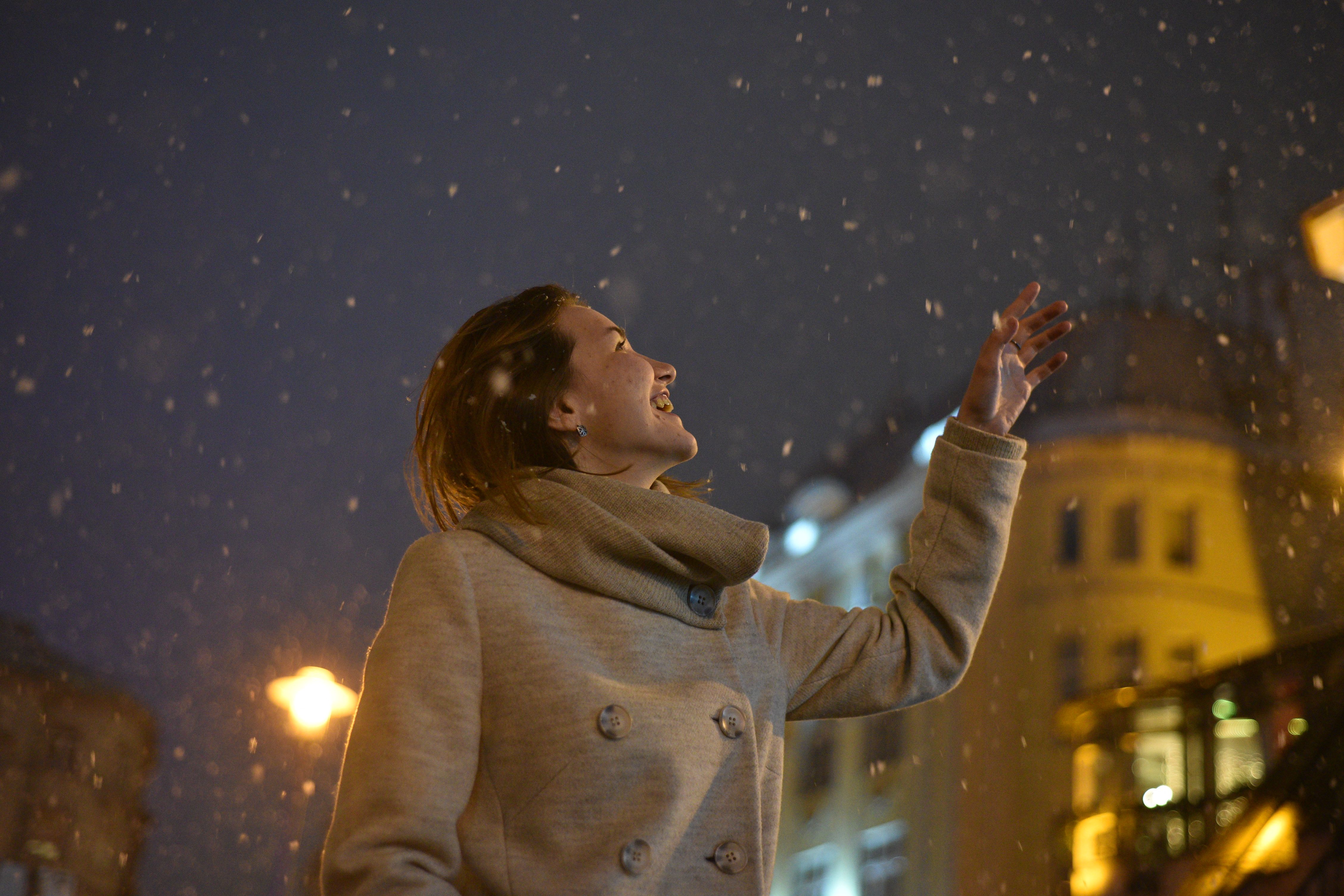 Москвичам пообещали мокрый снег во вторник