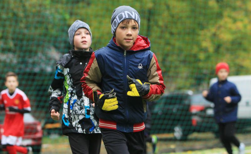 Юные спортсмены посостязаются на скорость в различных легкоатлетических видах спорта. Фото: Наталия Нечаева, «Вечерняя Москва»