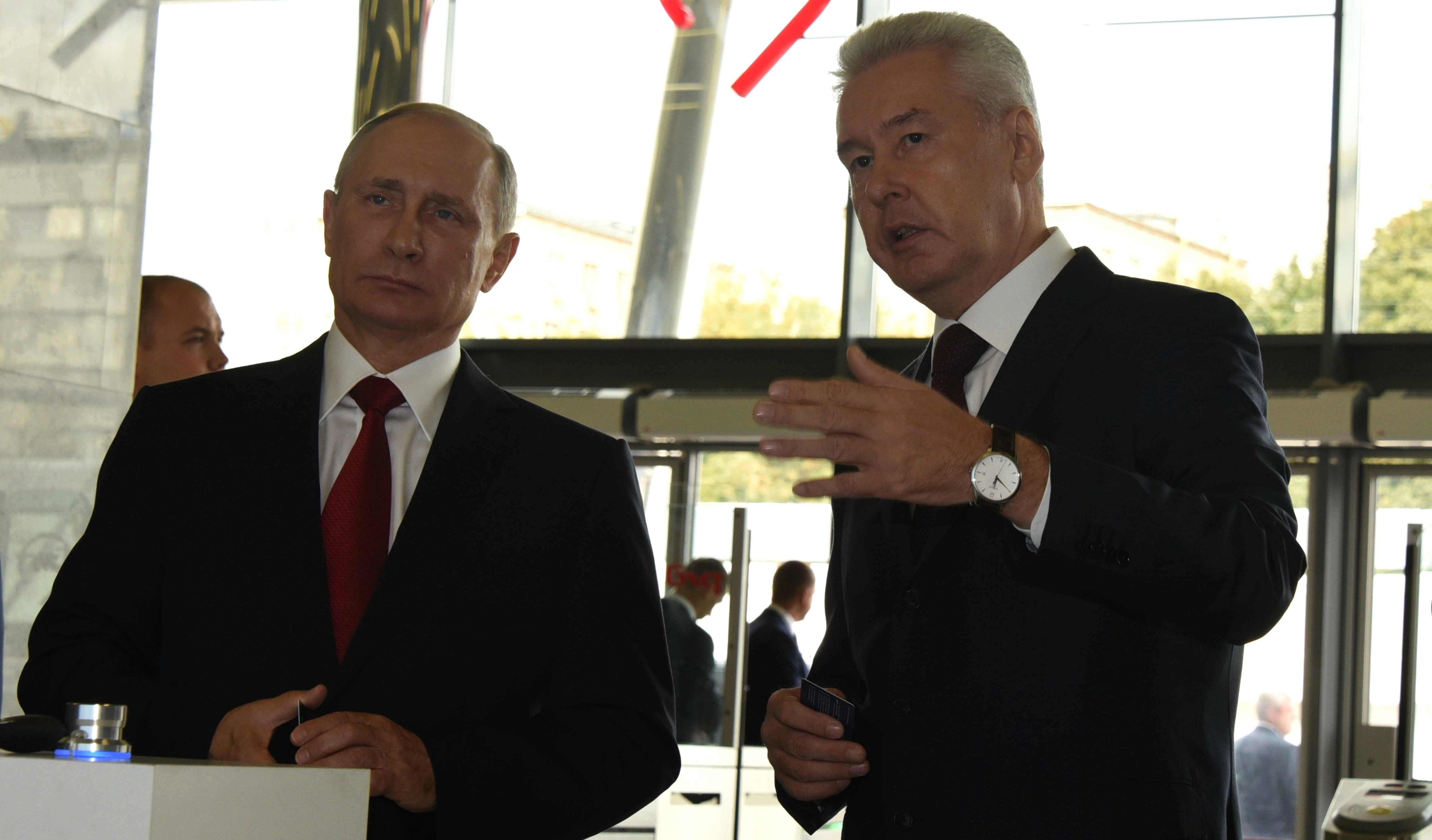 Путин и Собянин приняли участие в  посвященном Дню города Москвы мероприятии в КЗ «Зарядье»