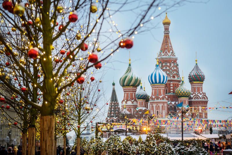 Все меньше москвичей покидают город в новогодние праздники