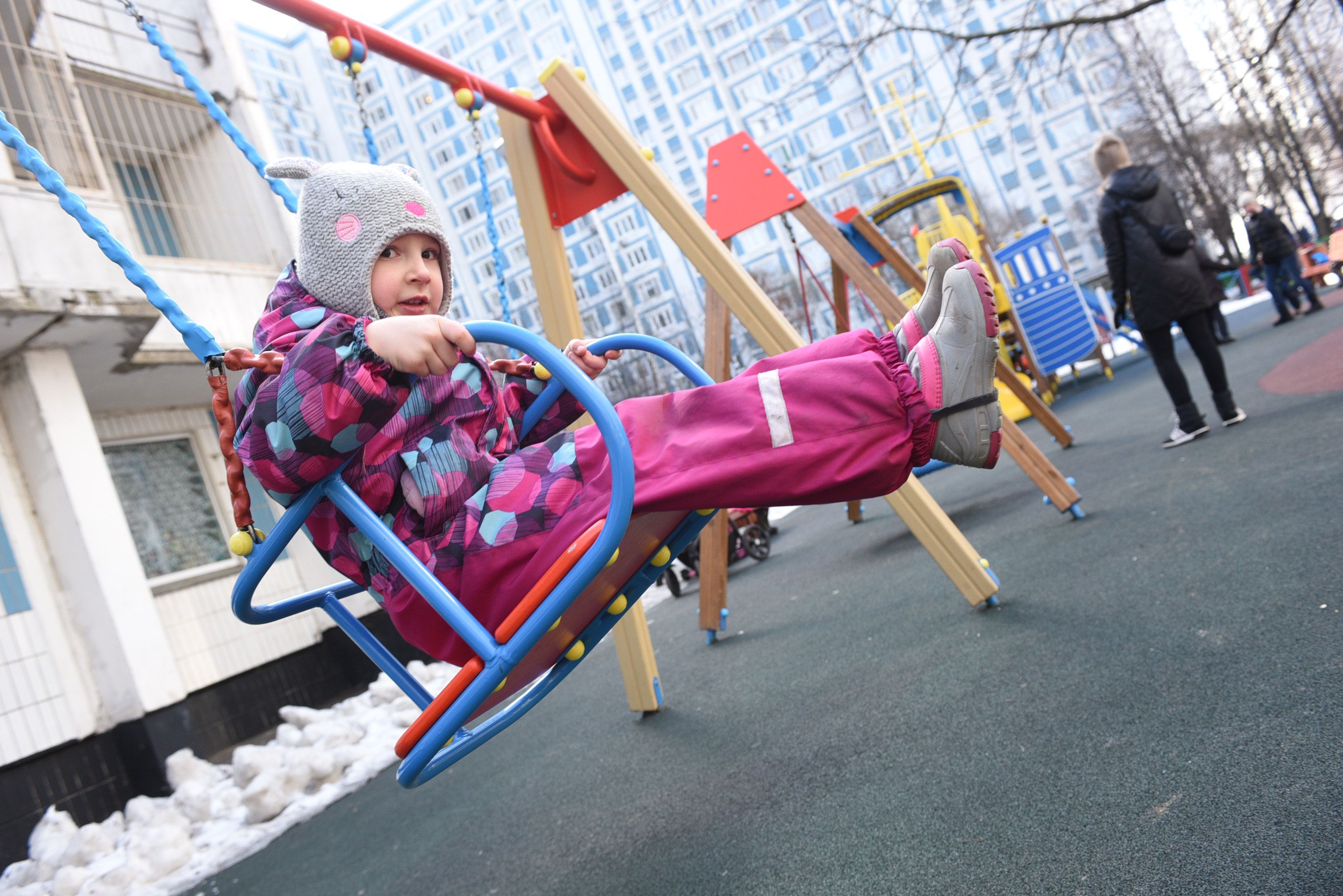 Открыто свыше 300 детских площадок. Фото: Пелагия Замятина