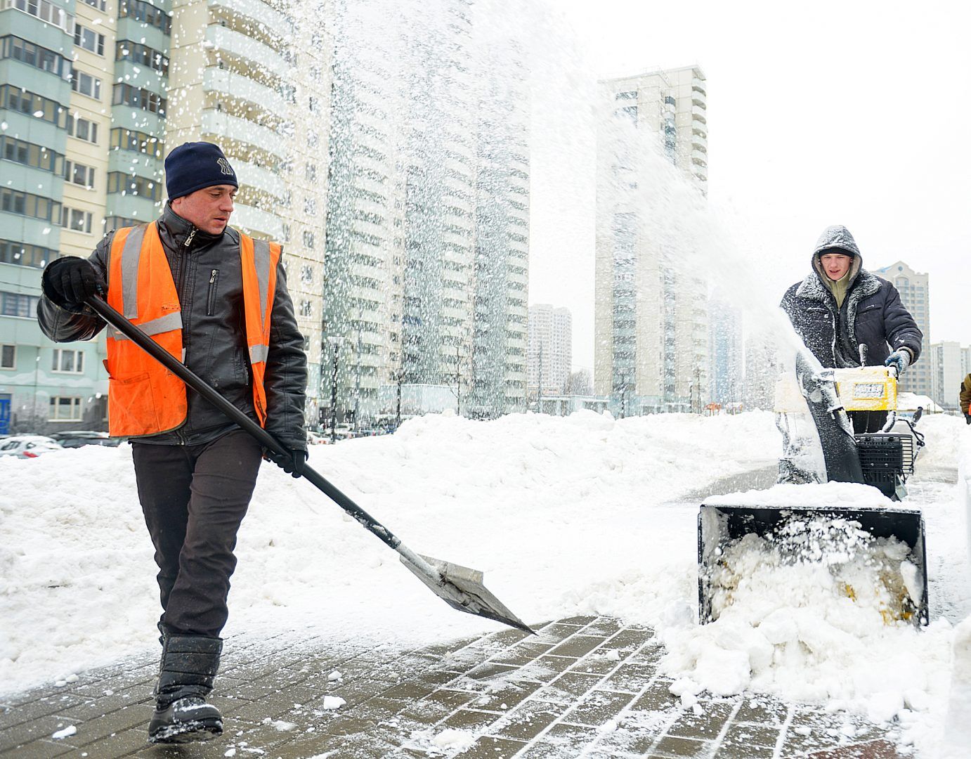 Коммунальные службы Москвы приступили к уборке снега. Фото: архив, «Вечерняя Москва»